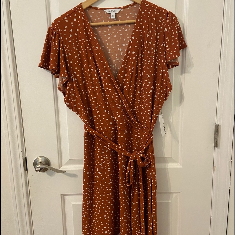 Nine West V Neck Maxie Dress flutter sleeves